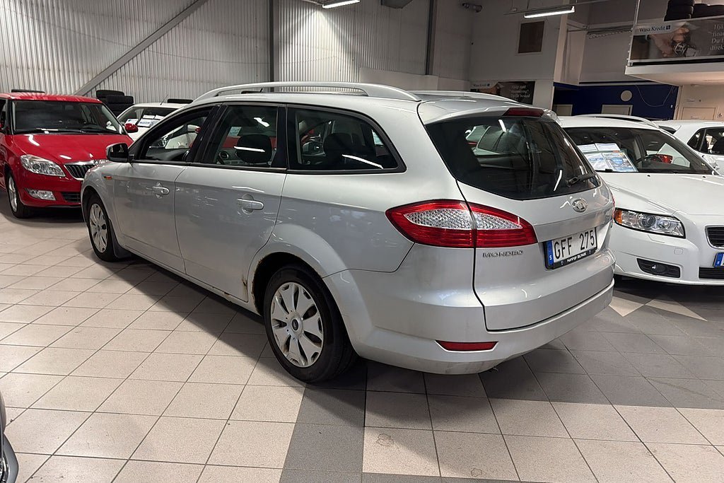 Vehicle Image 8