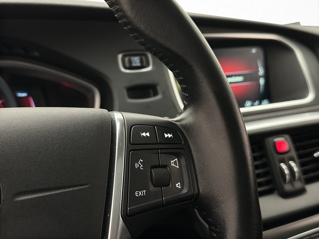 Vehicle Image 27