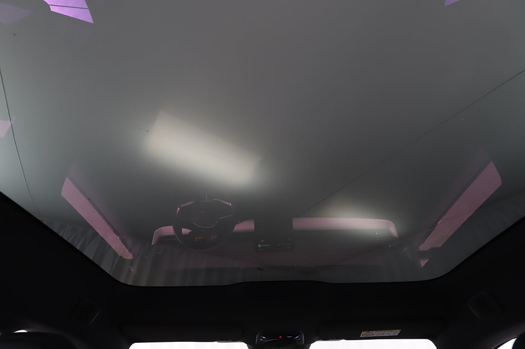 Vehicle Image 25