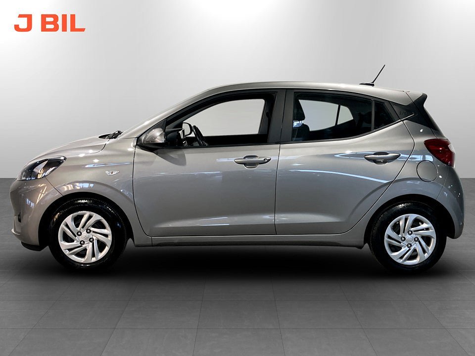 Vehicle Image 13