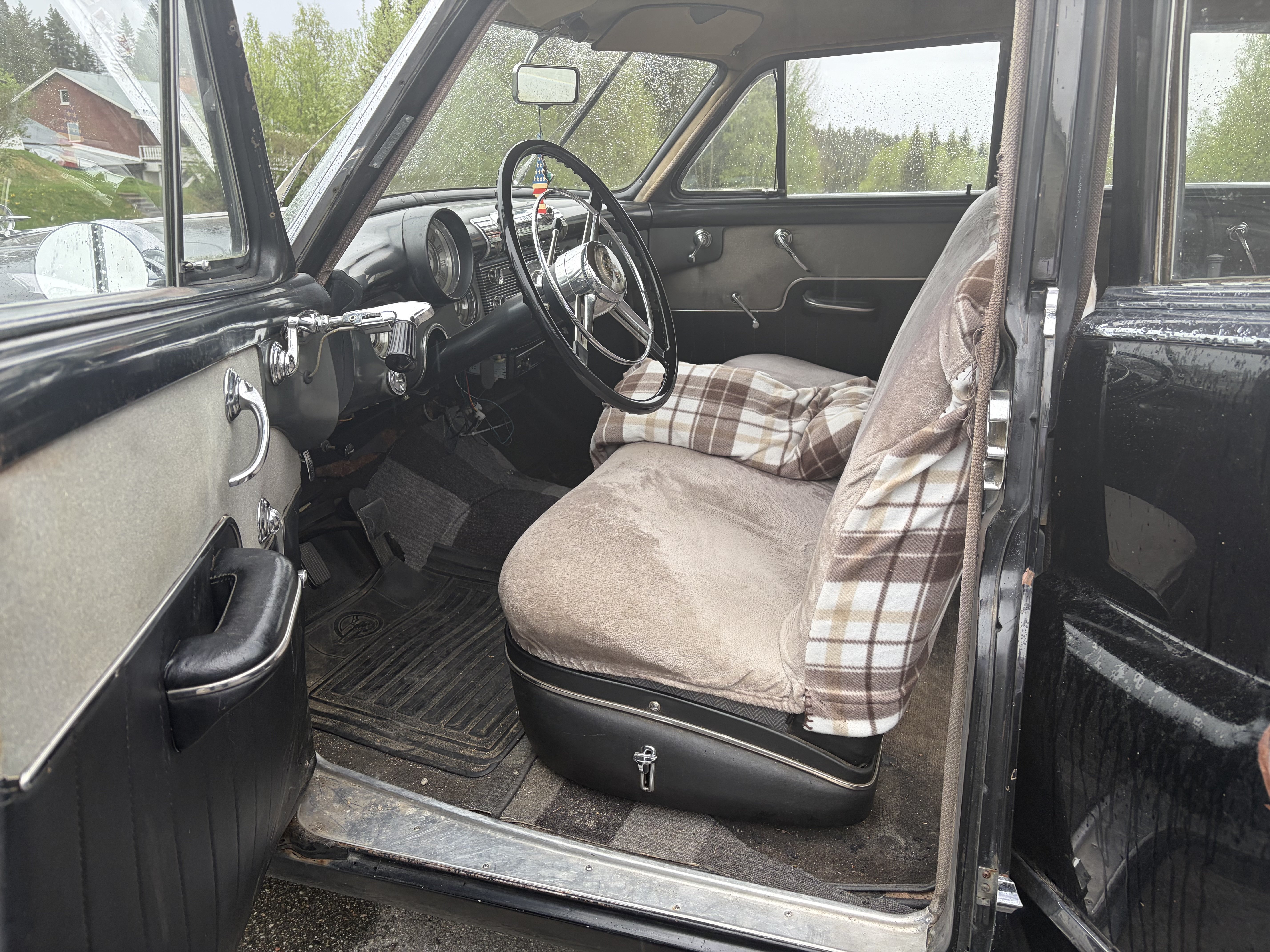 Vehicle Image 28