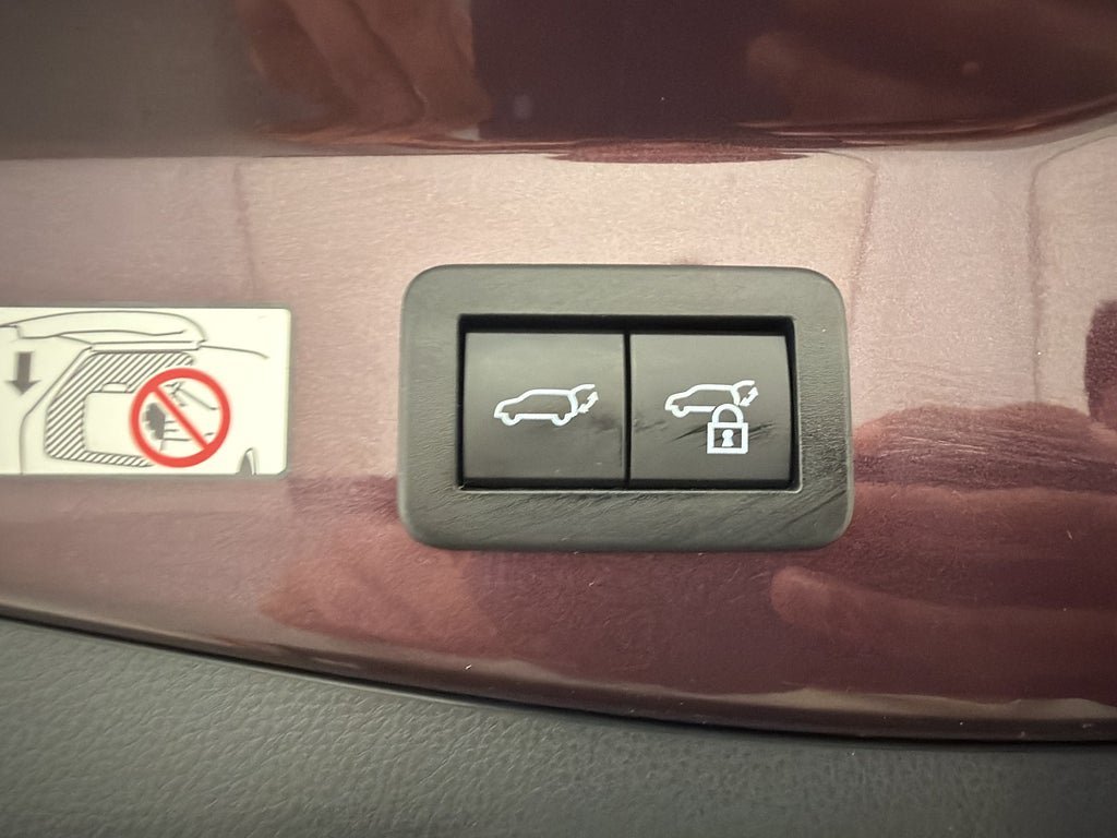 Vehicle Image 28