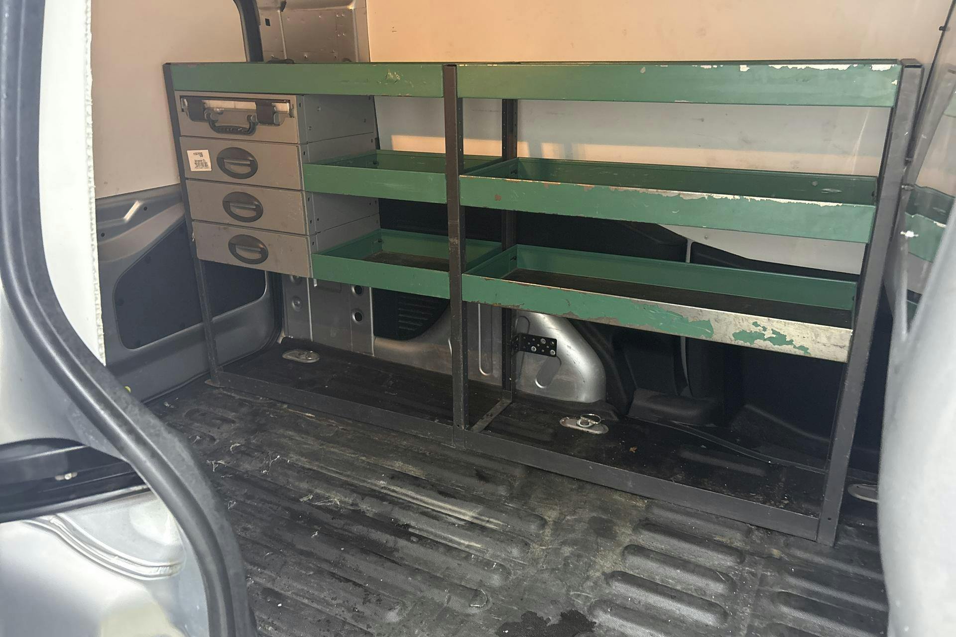 Vehicle Image 8