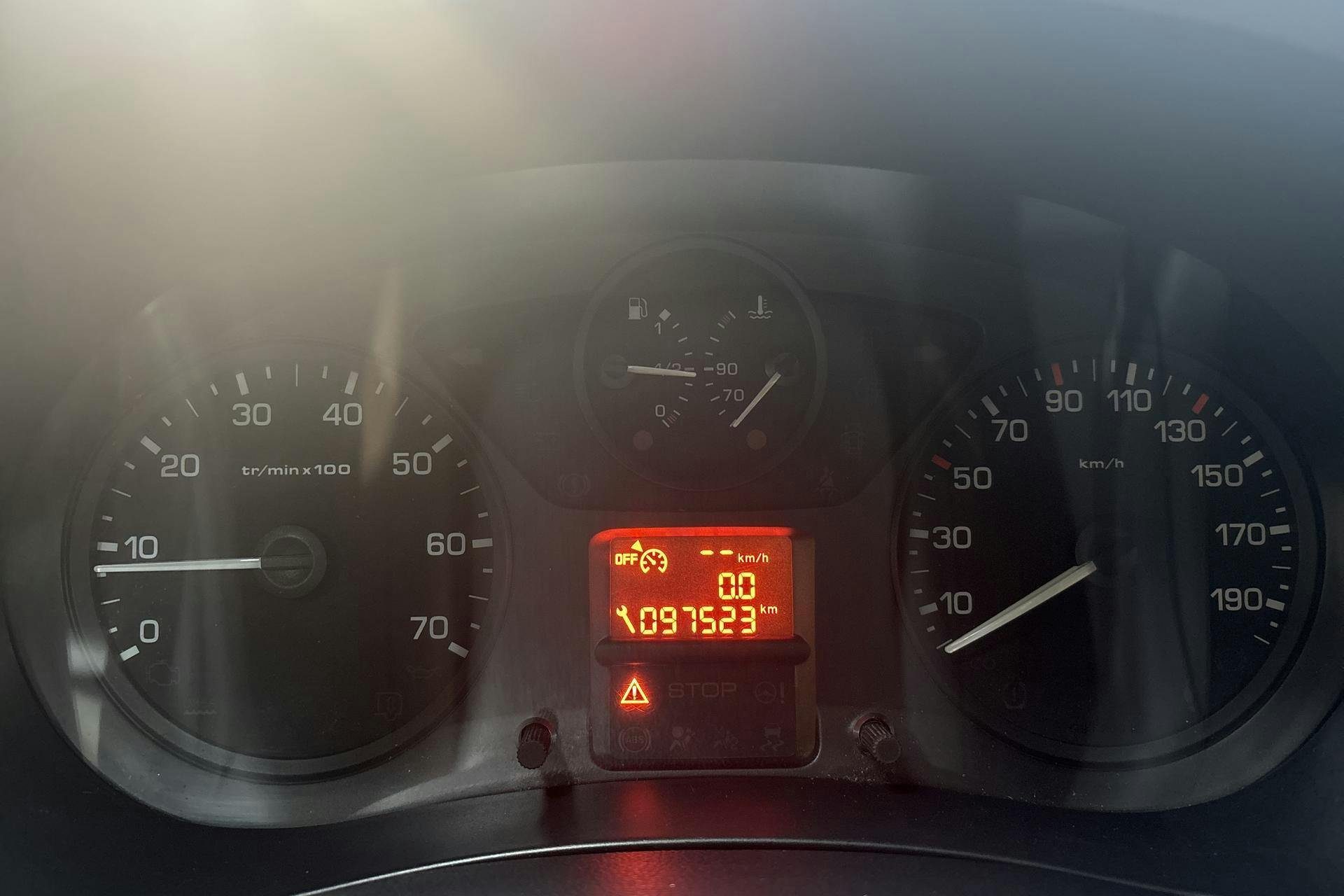 Vehicle Image 10