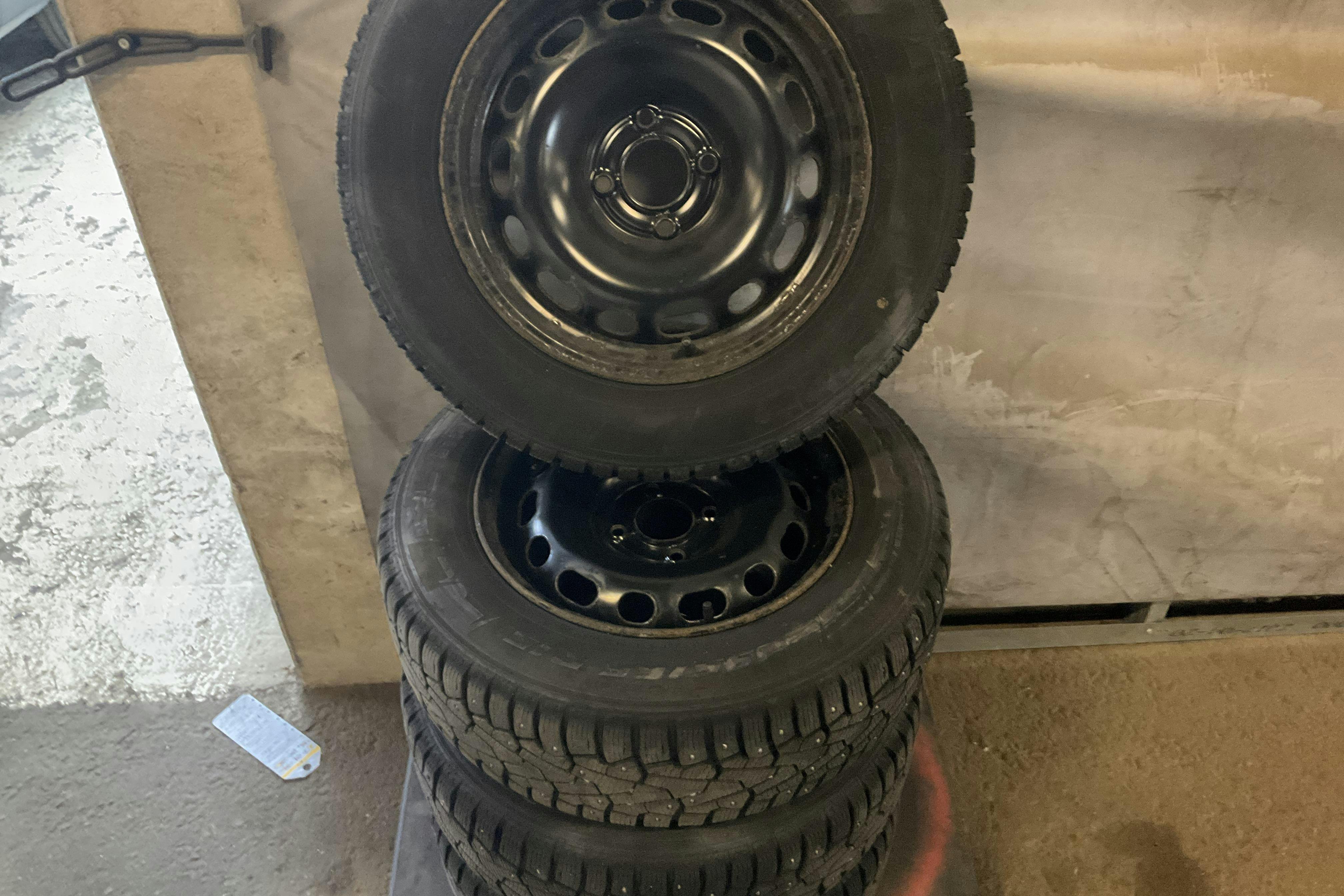 Vehicle Image 11