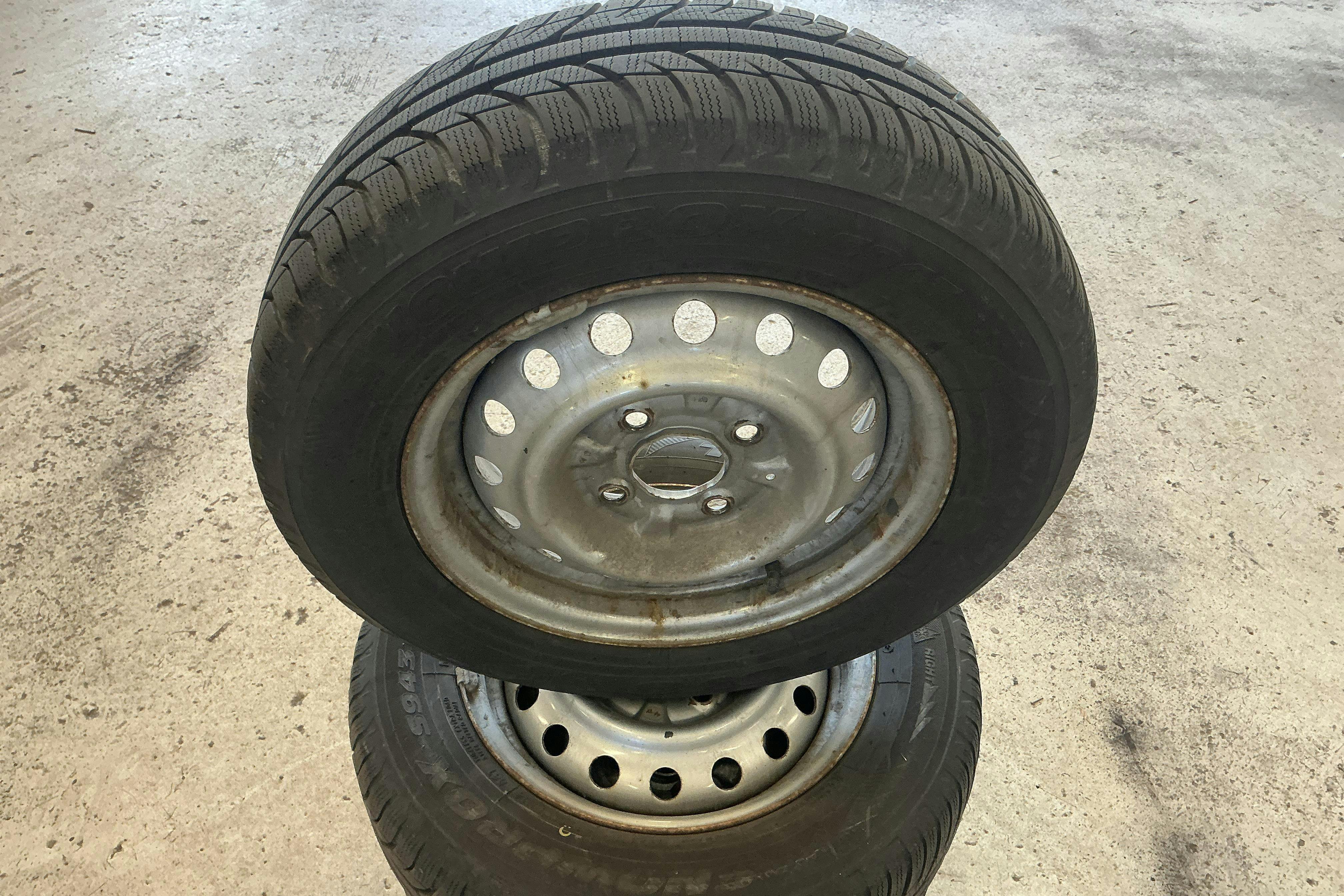 Vehicle Image 14