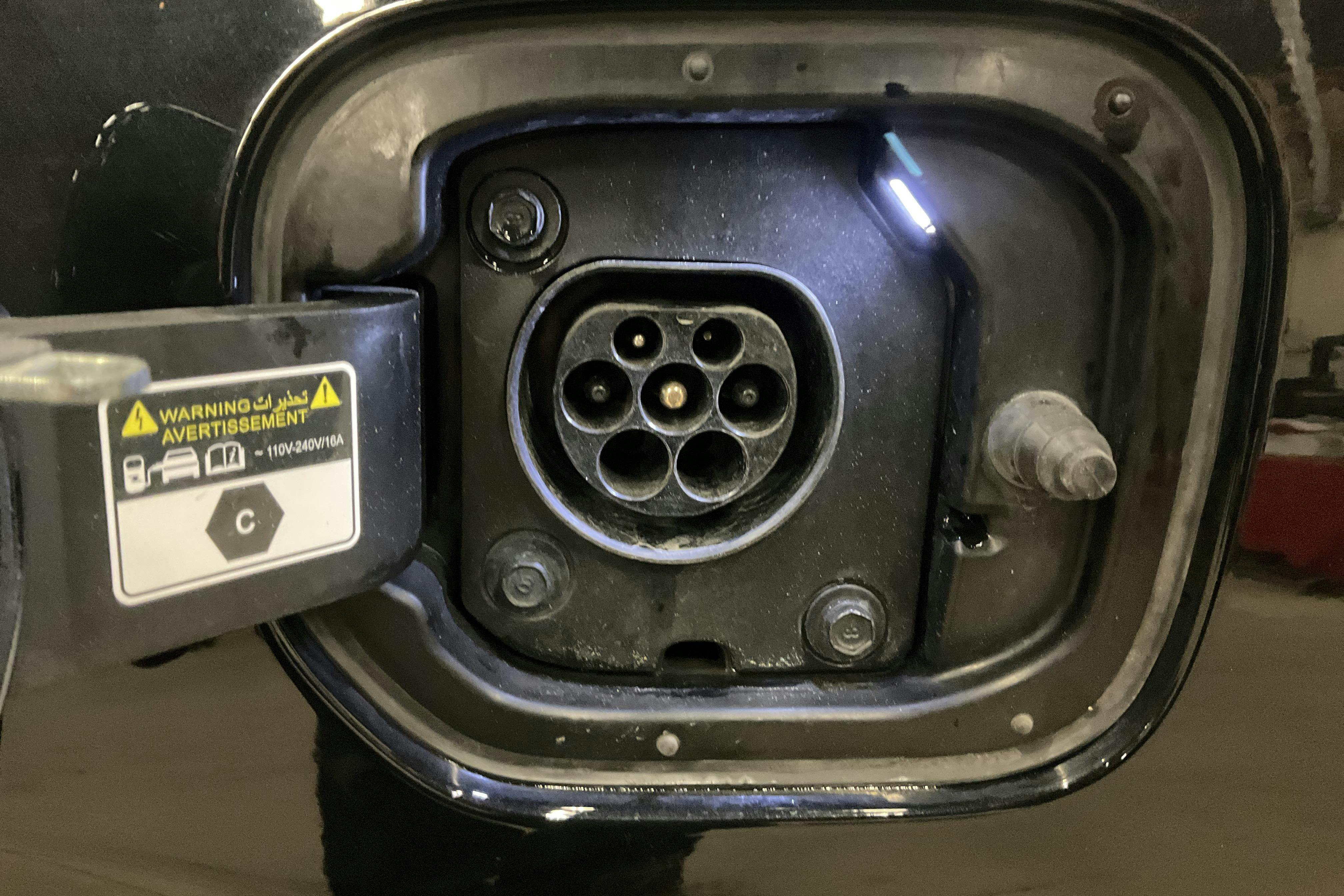Vehicle Image 16