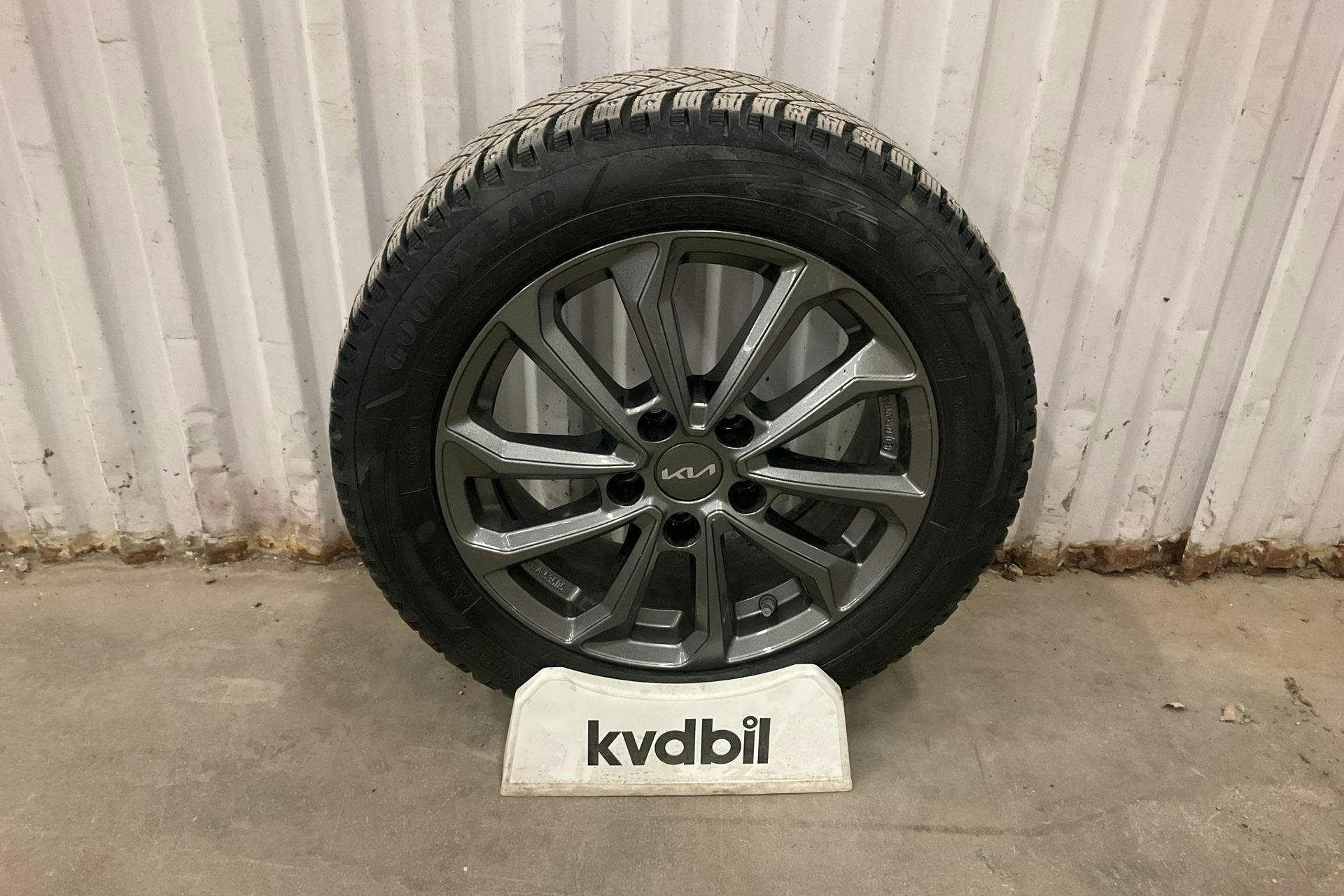 Vehicle Image 18