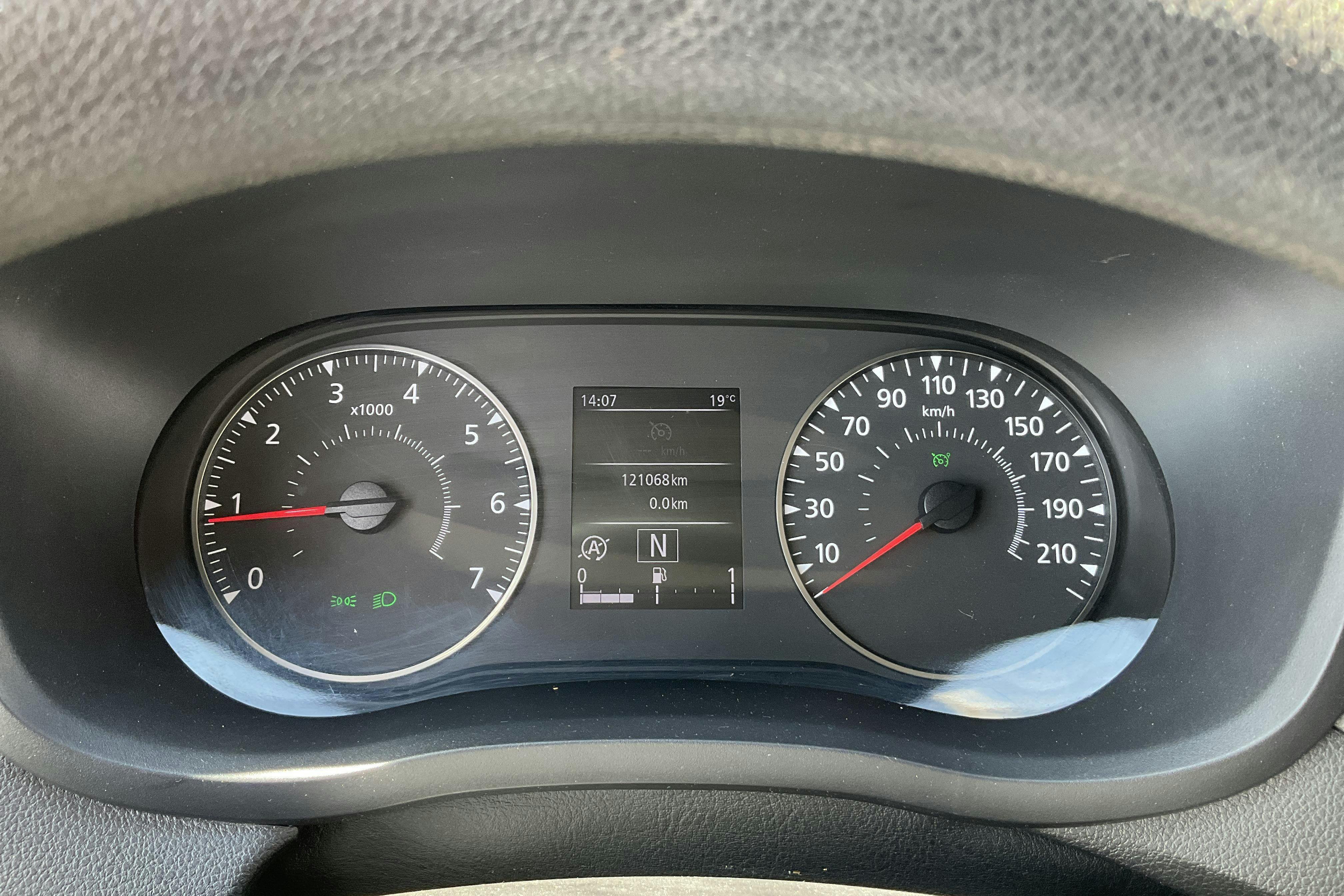 Vehicle Image 9
