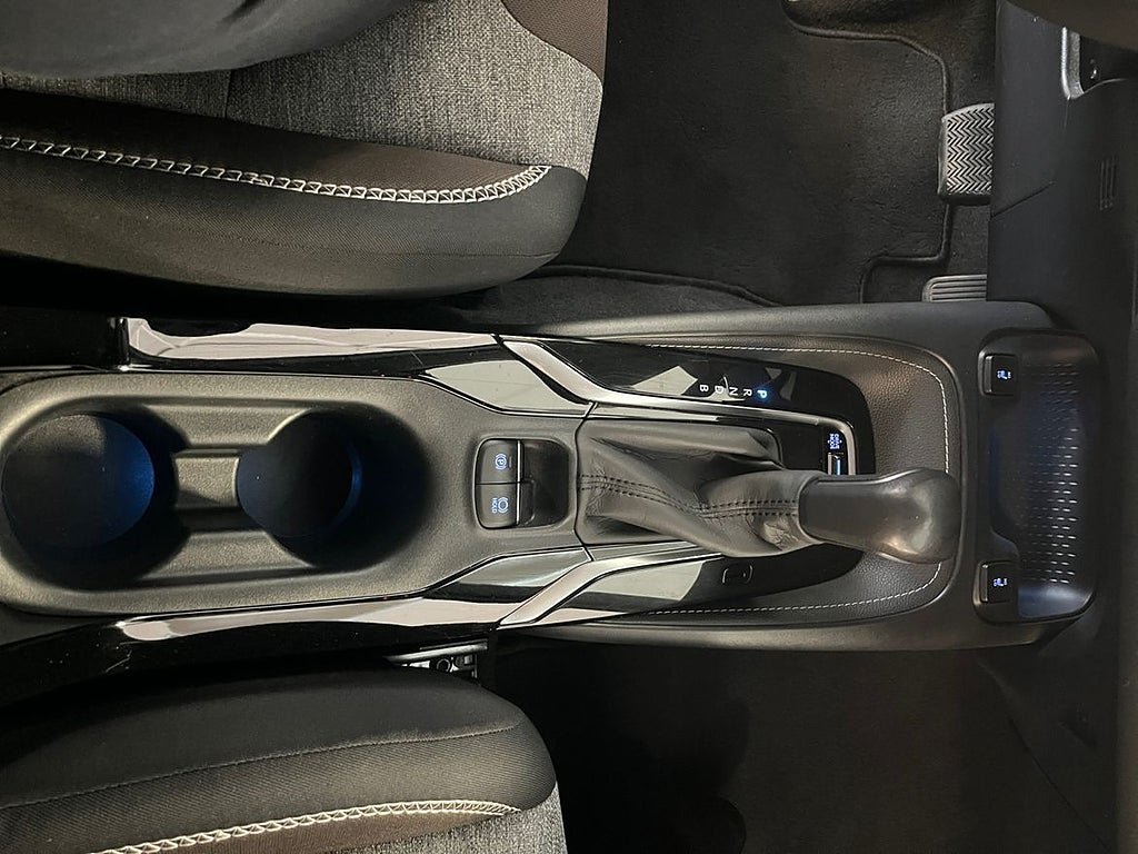 Vehicle Image 18