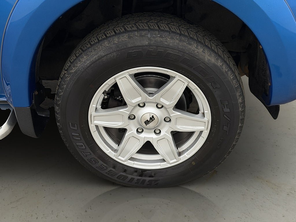 Vehicle Image 32