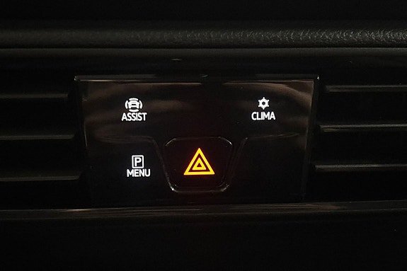 Vehicle Image 24