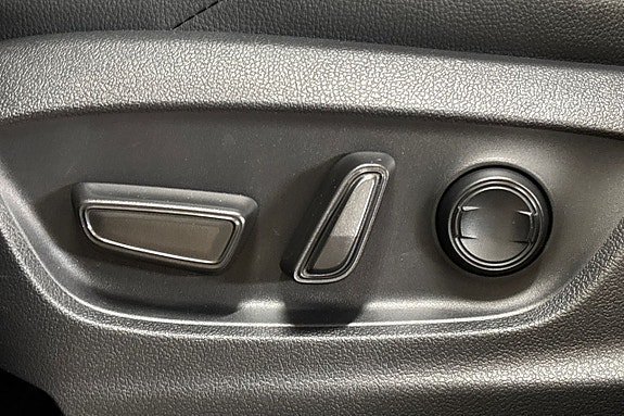 Vehicle Image 27