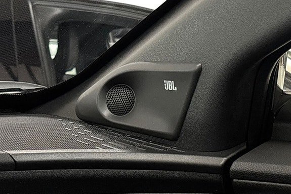 Vehicle Image 28