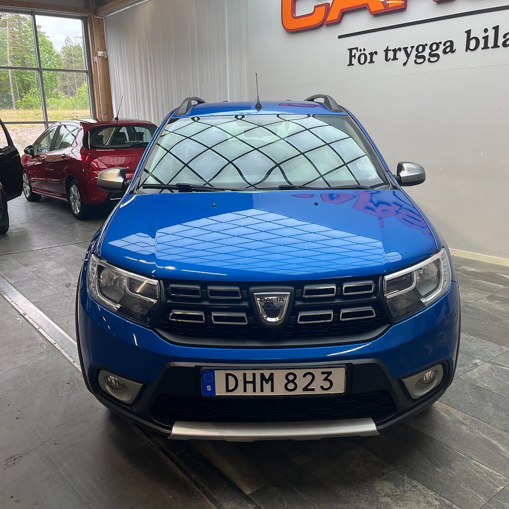 Vehicle Image 6