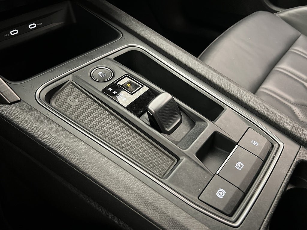Vehicle Image 35