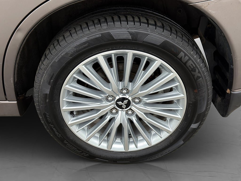 Vehicle Image 31