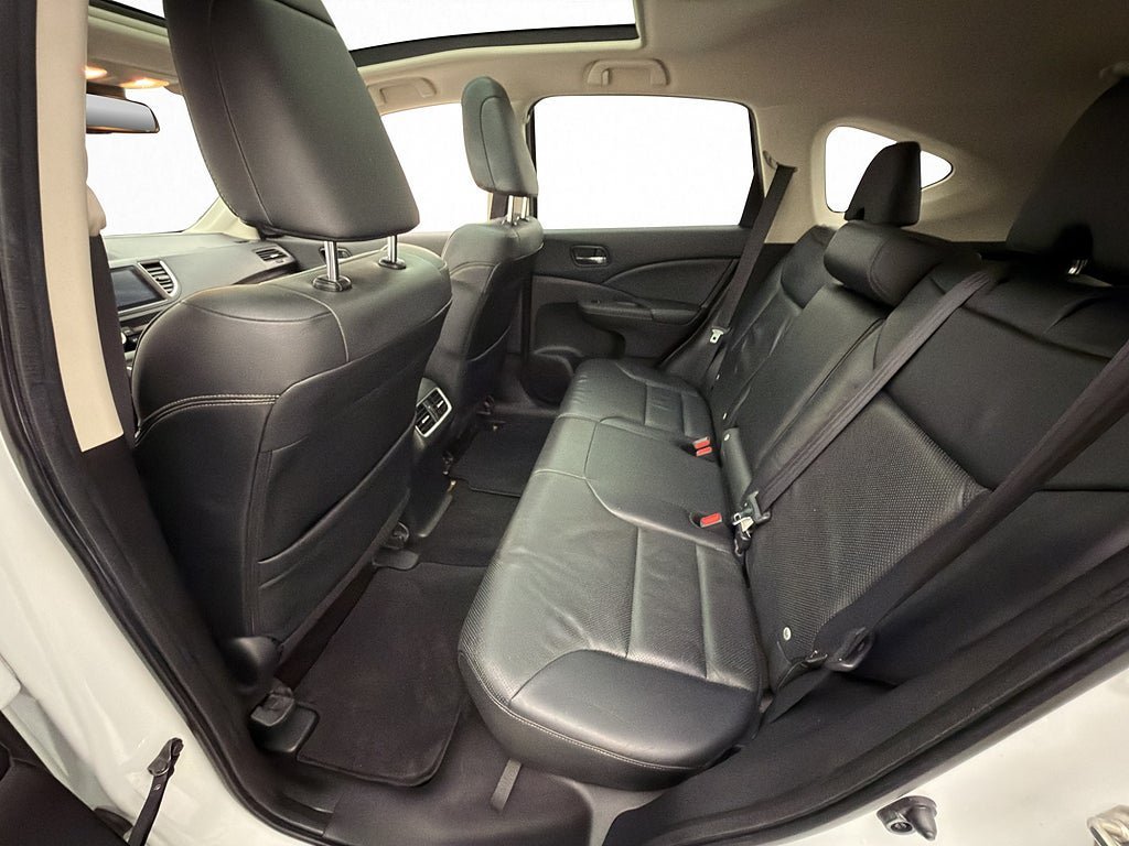 Vehicle Image 30