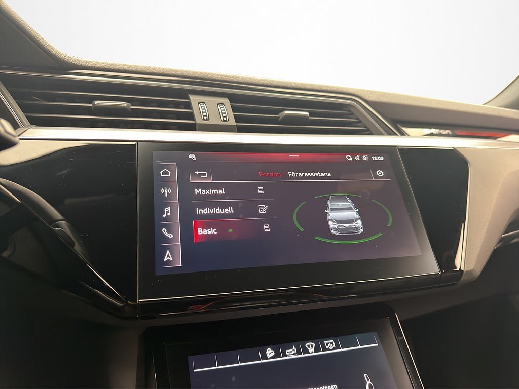 Vehicle Image 28
