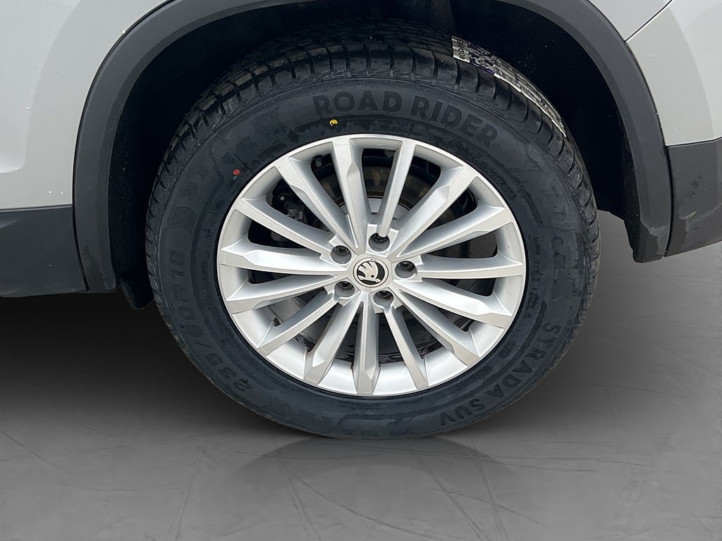 Vehicle Image 30