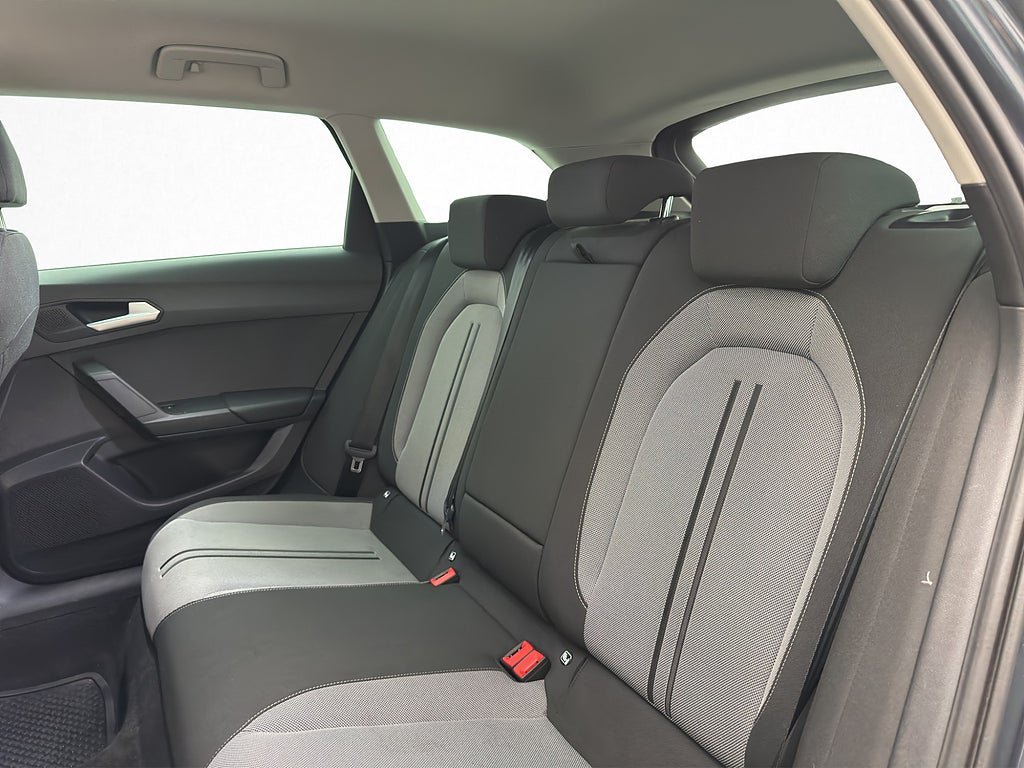 Vehicle Image 17