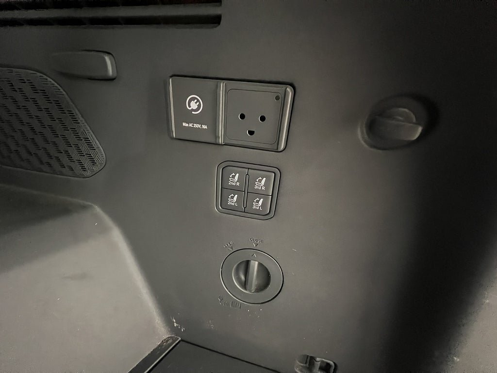 Vehicle Image 22