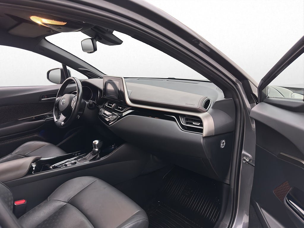 Vehicle Image 28
