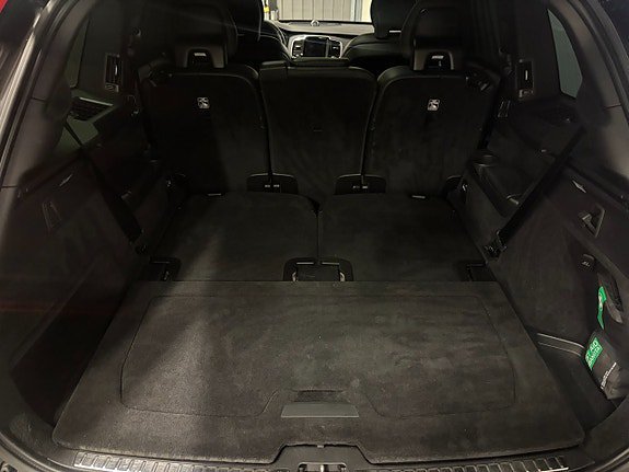 Vehicle Image 28