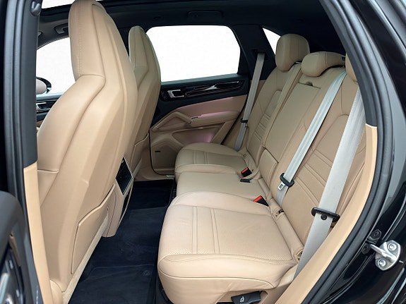 Vehicle Image 37