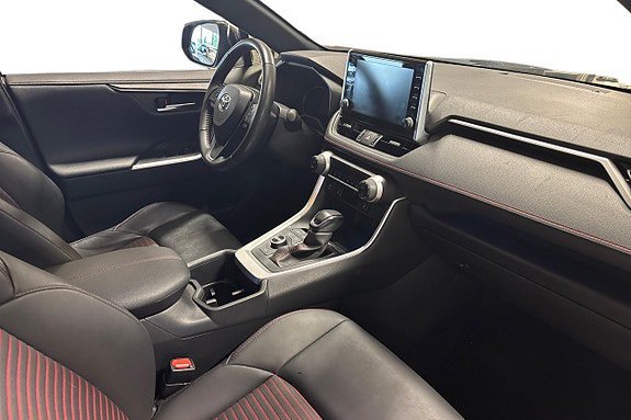 Vehicle Image 10