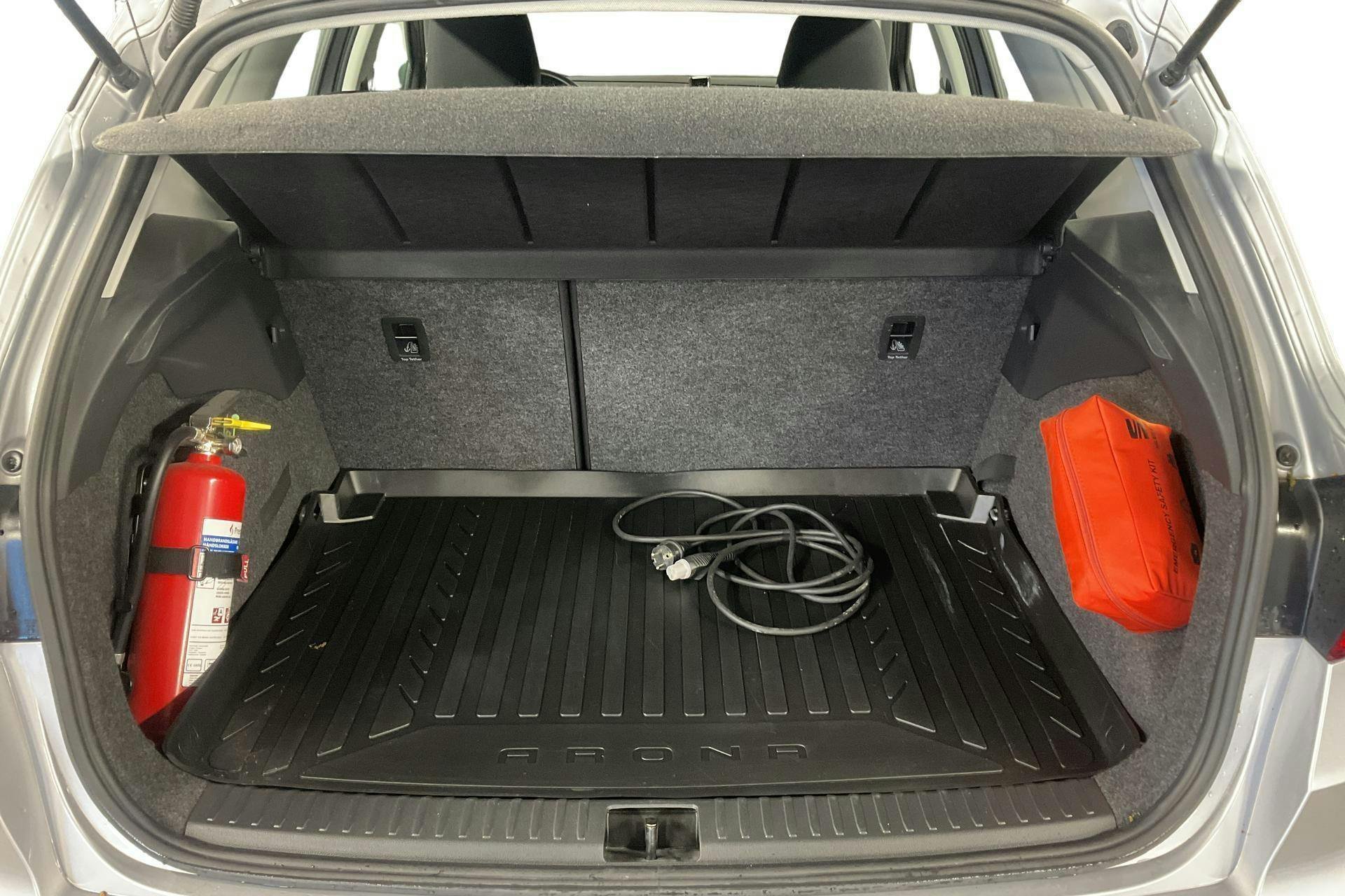 Vehicle Image 9