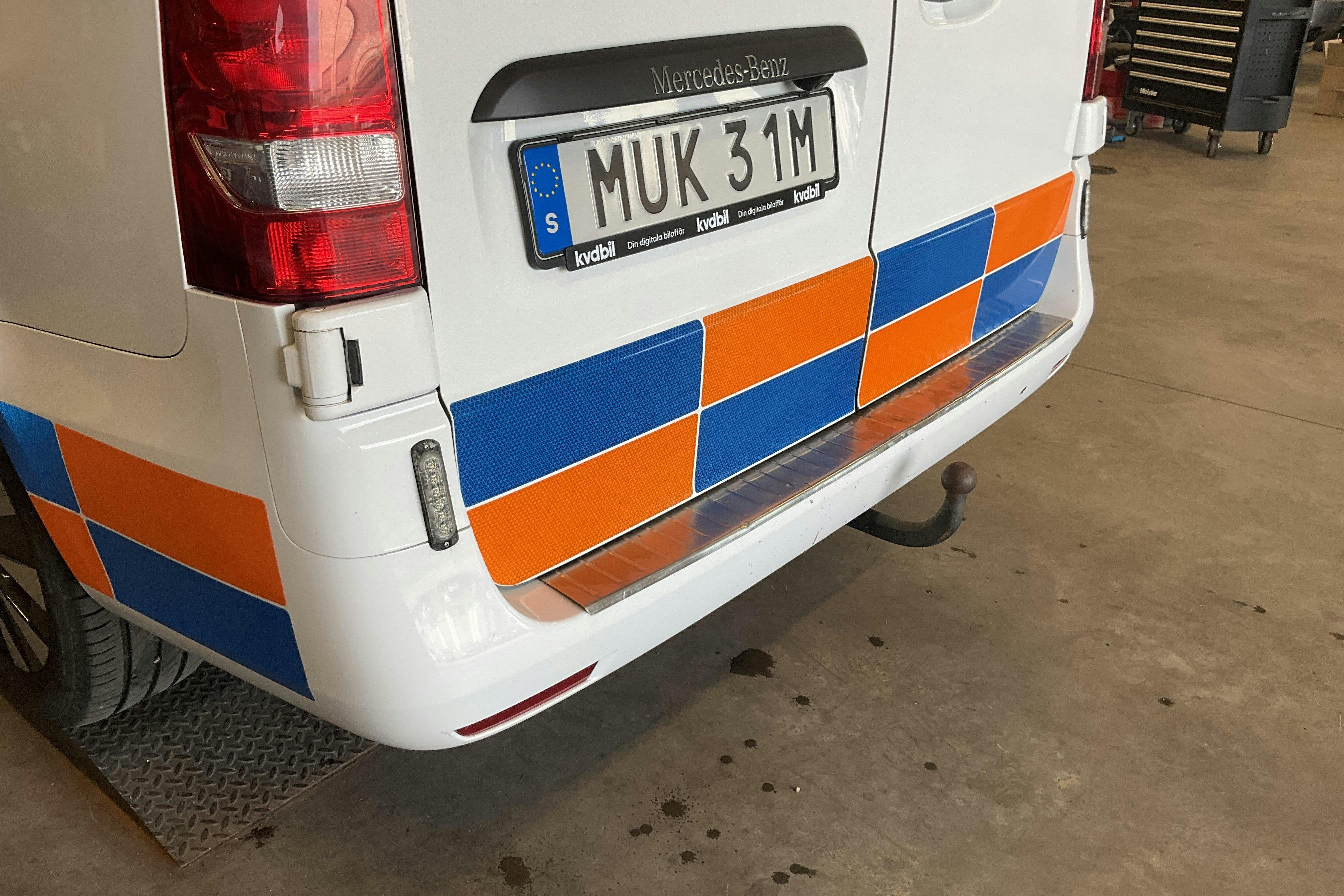 Vehicle Image 16