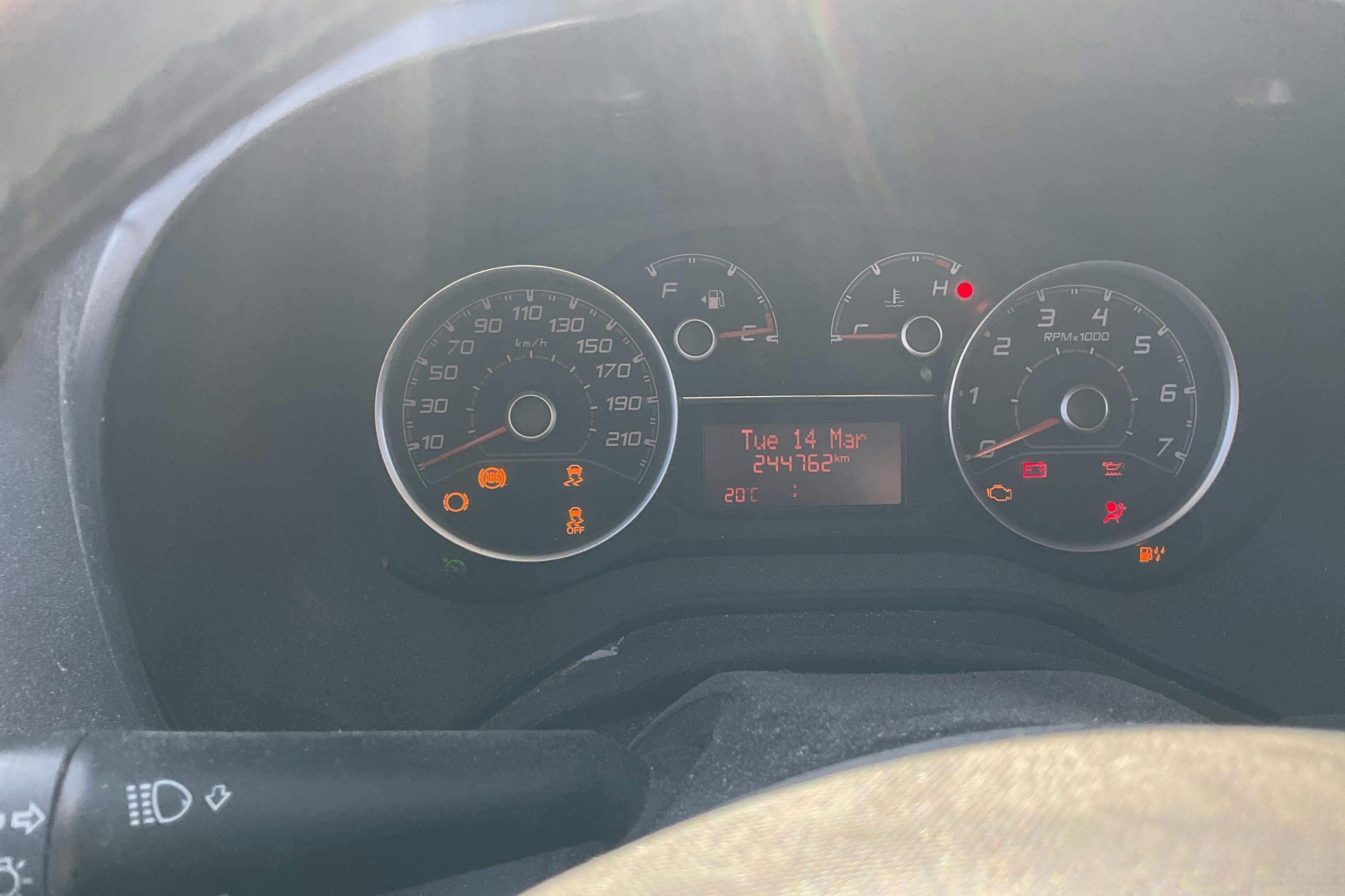 Vehicle Image 11