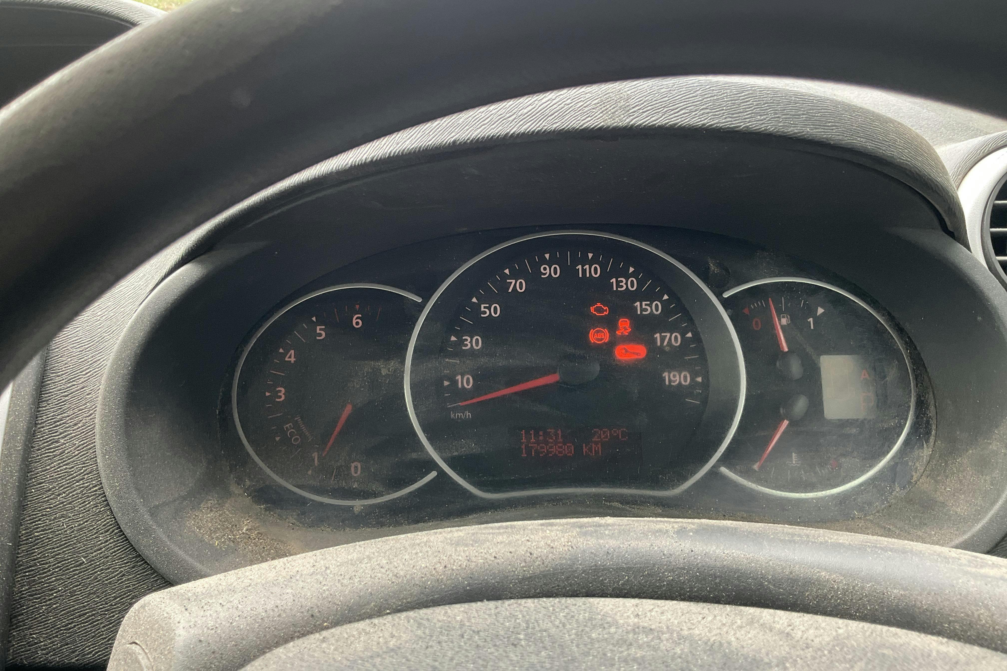 Vehicle Image 11