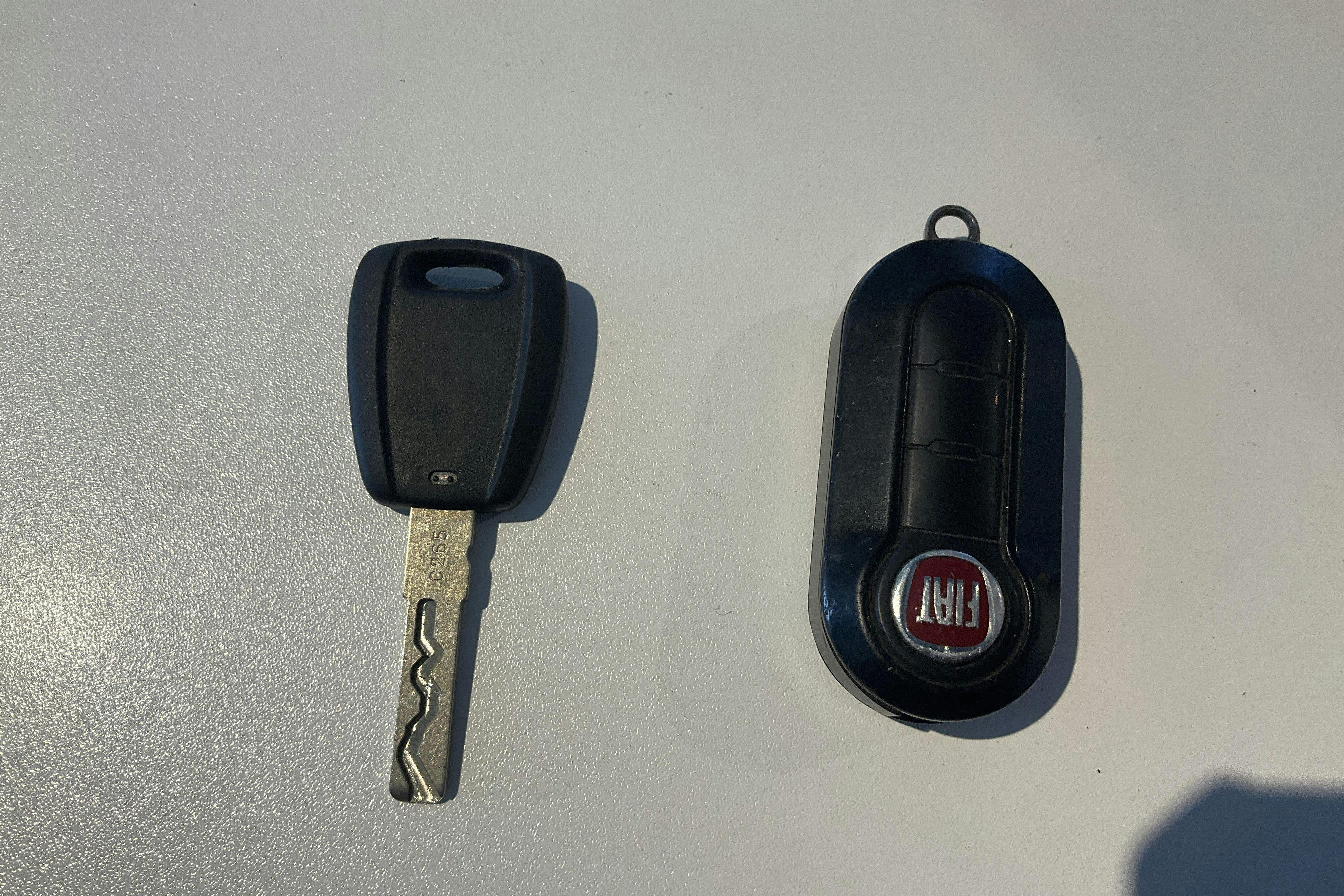 Vehicle Image 13