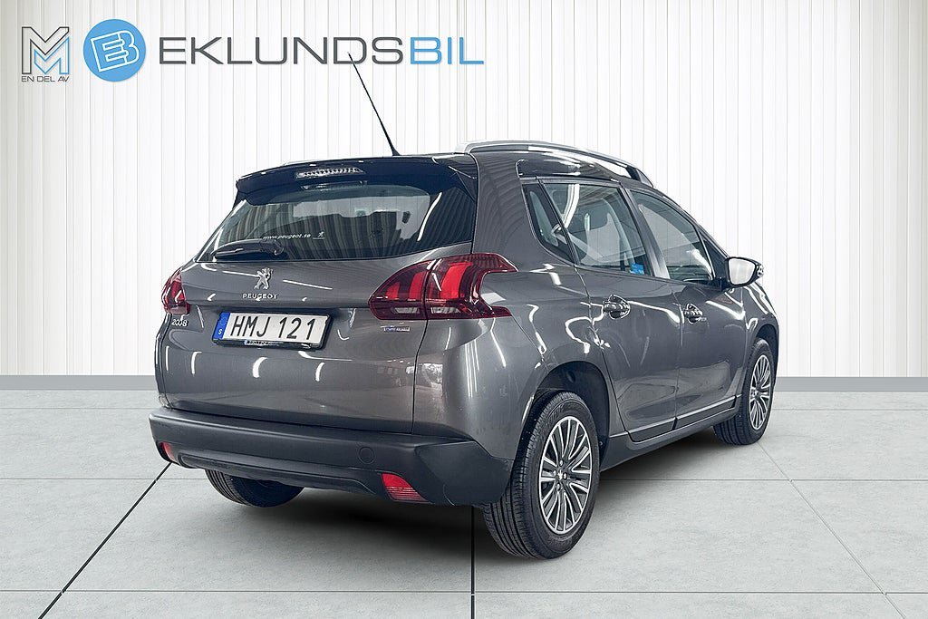 Vehicle Image 6