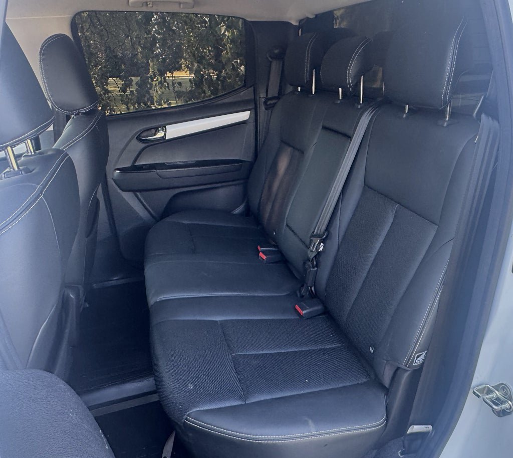 Vehicle Image 13