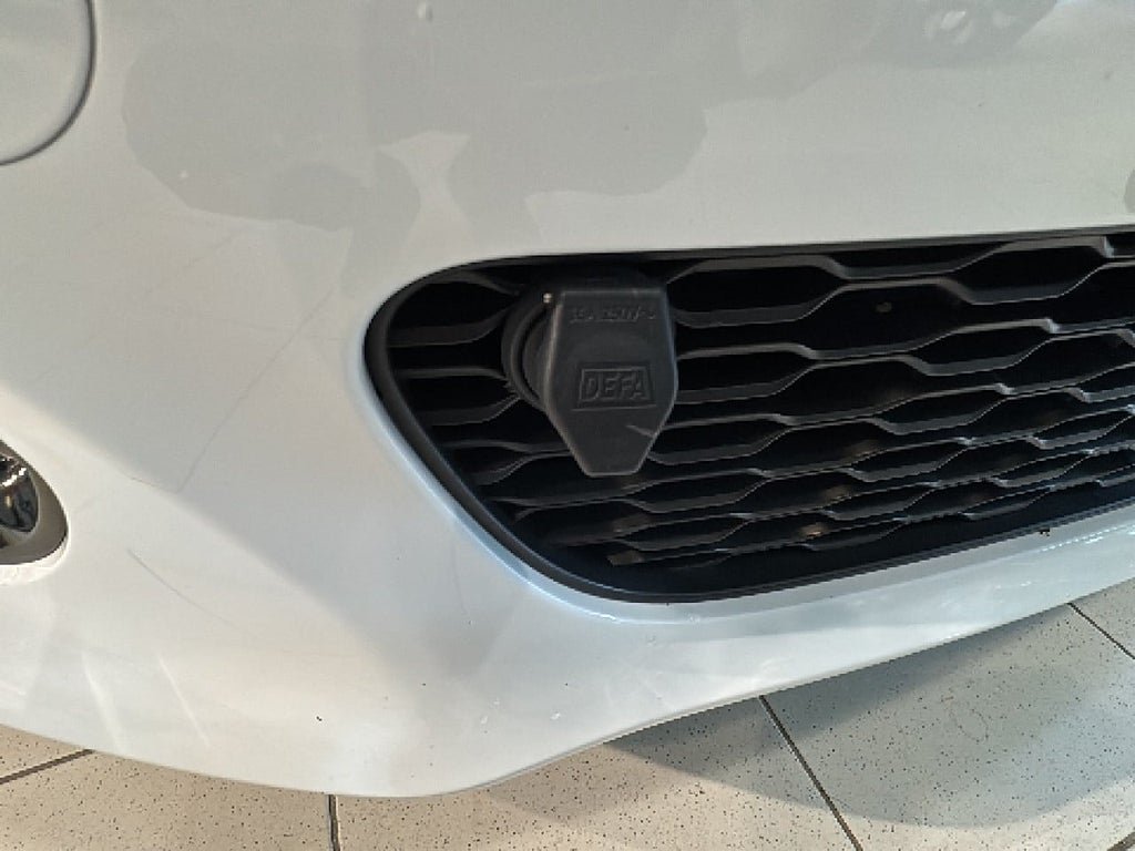 Vehicle Image 21