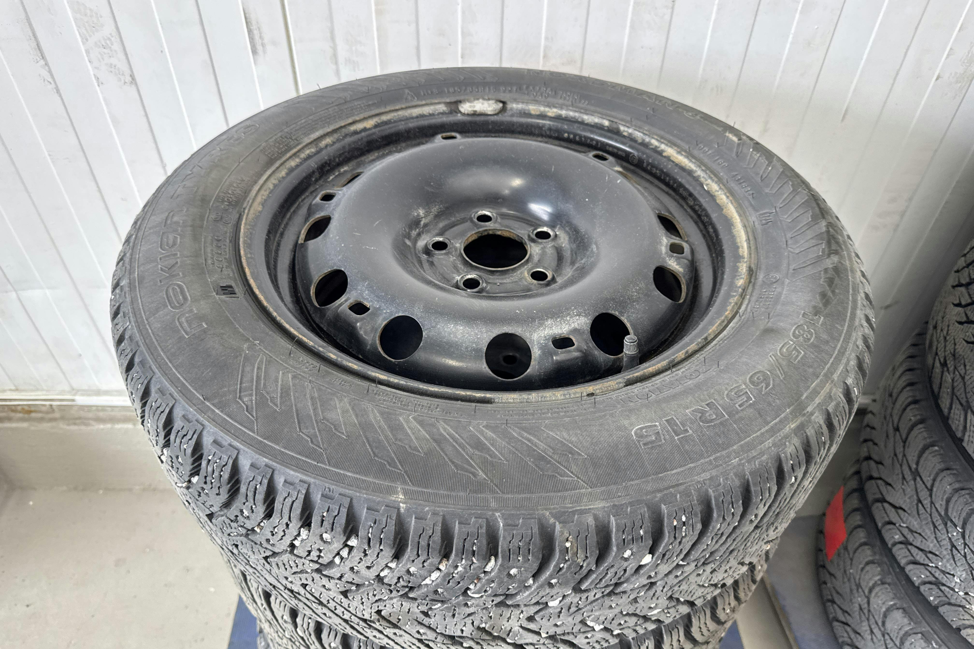 Vehicle Image 11