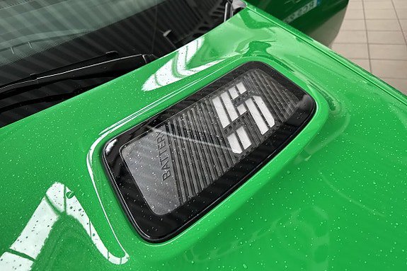 Vehicle Image 24