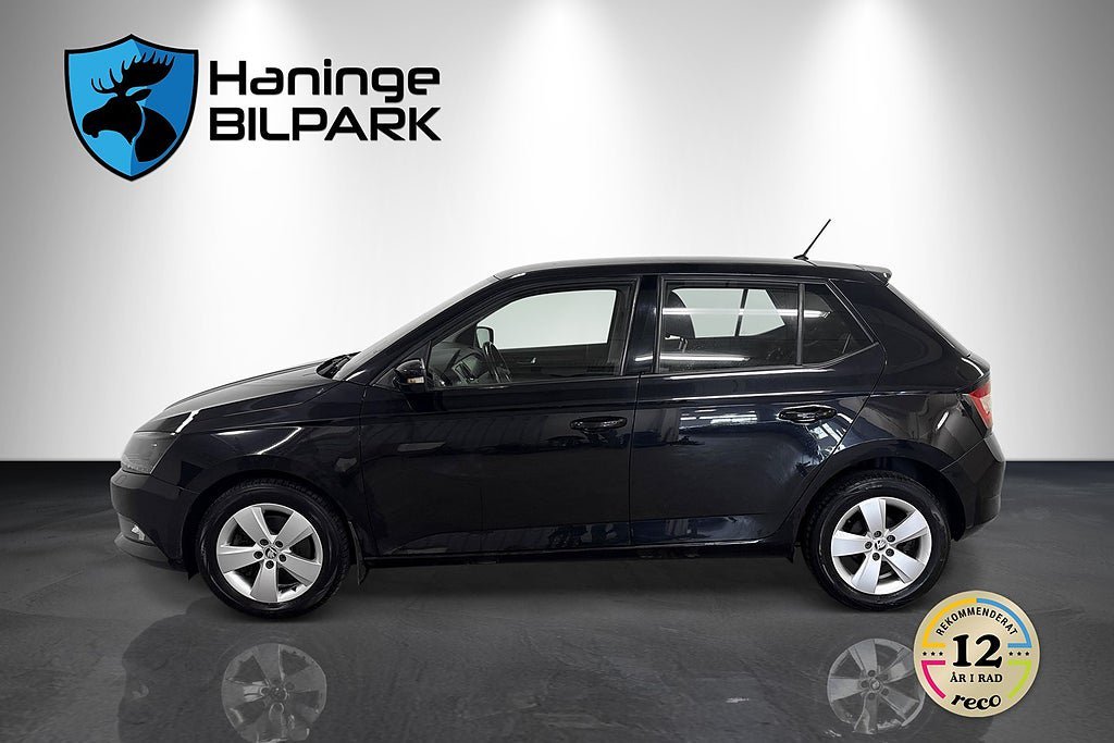 Vehicle Image 9