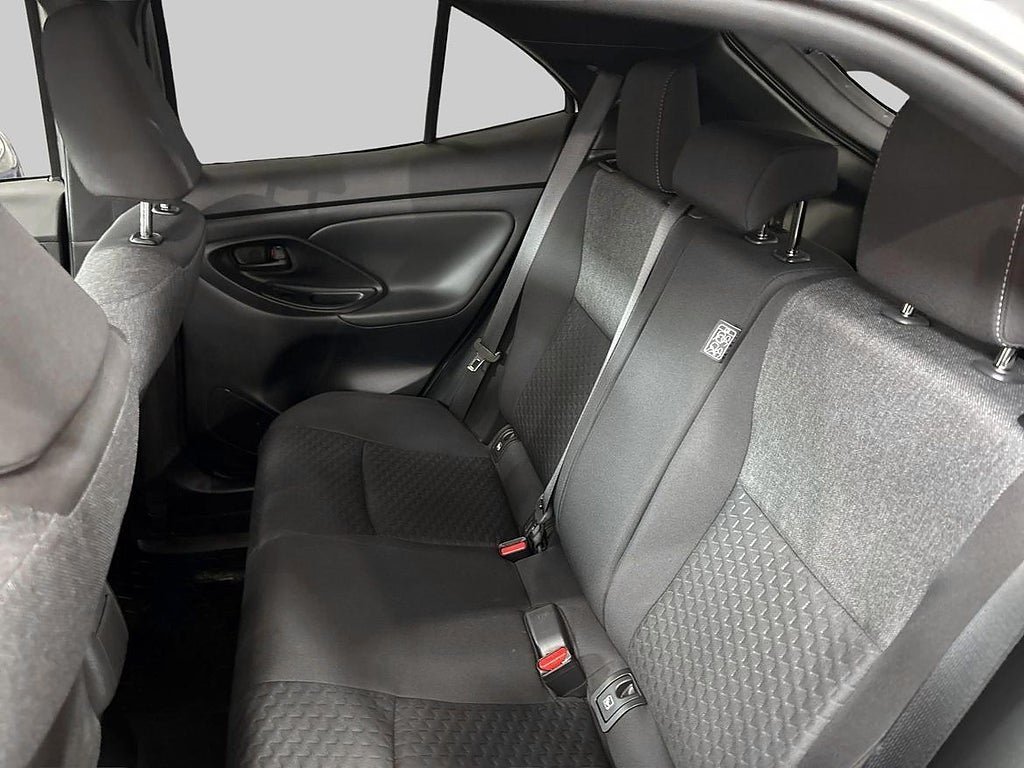 Vehicle Image 22