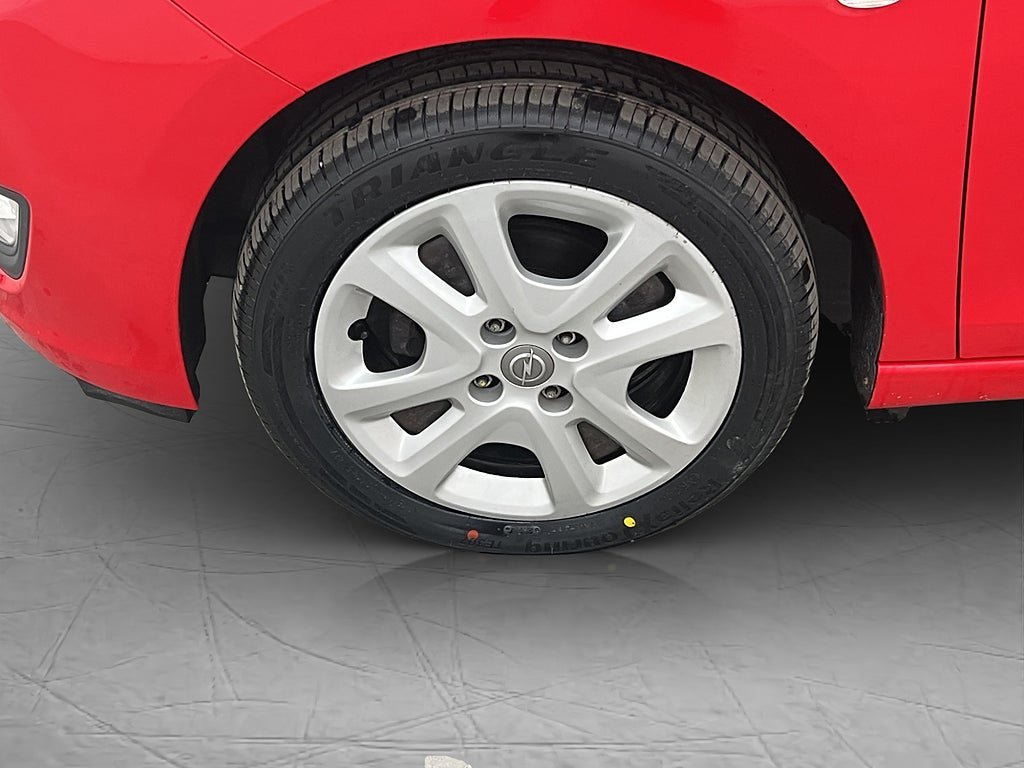 Vehicle Image 22