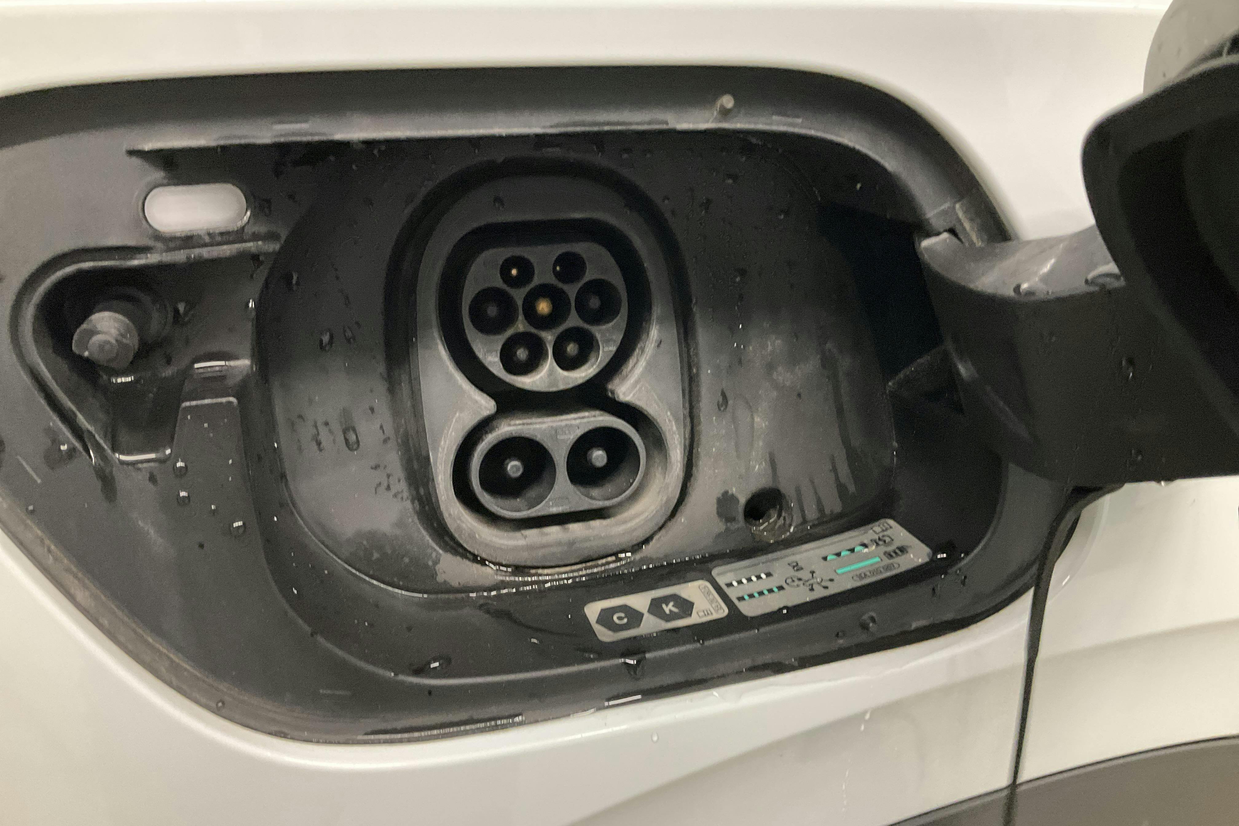 Vehicle Image 17