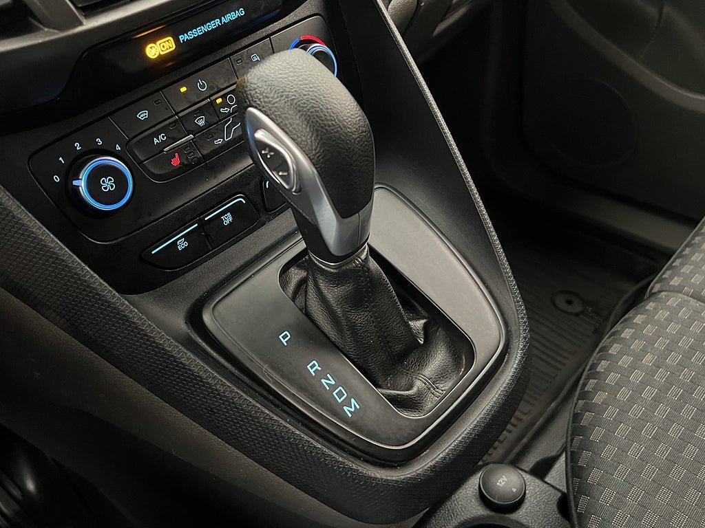 Vehicle Image 24