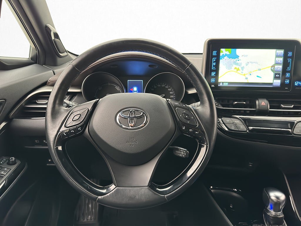 Vehicle Image 13