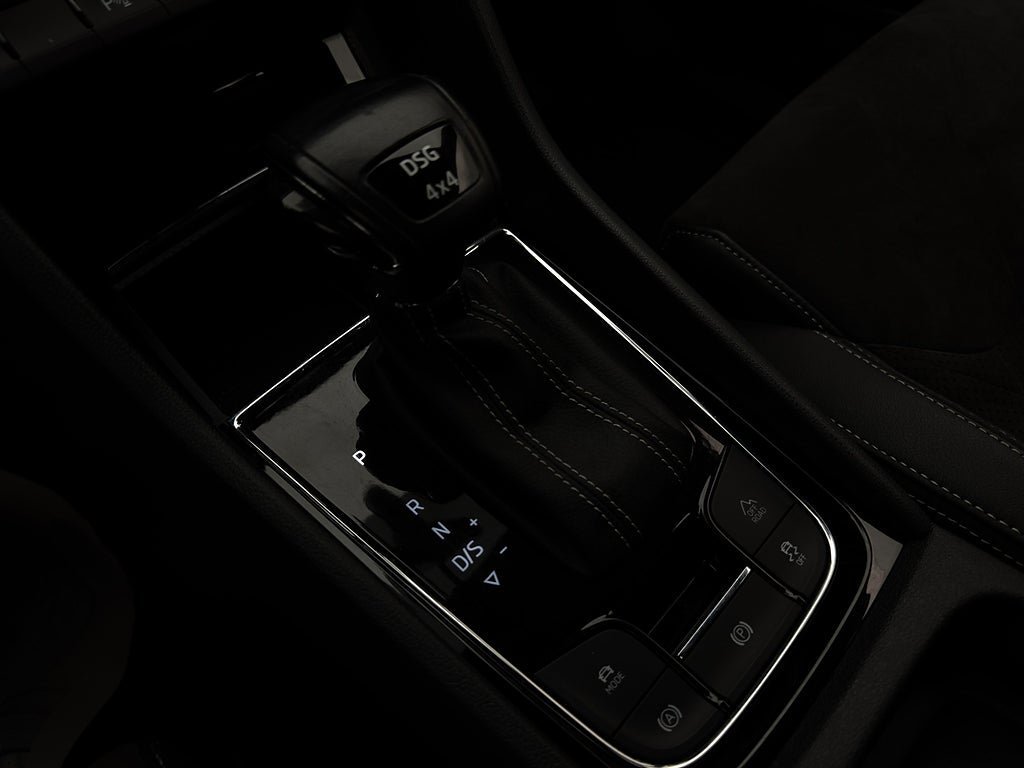Vehicle Image 26