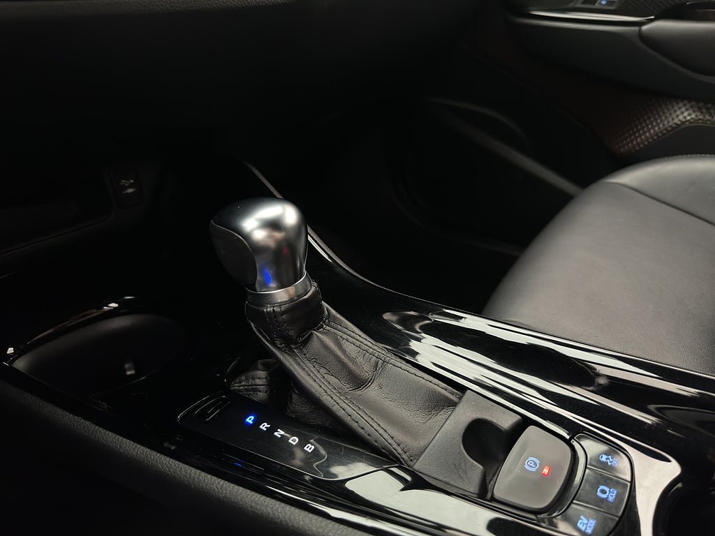 Vehicle Image 21