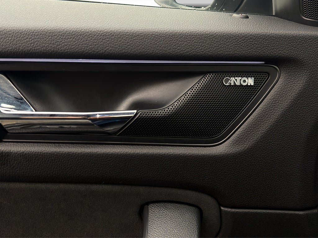 Vehicle Image 27