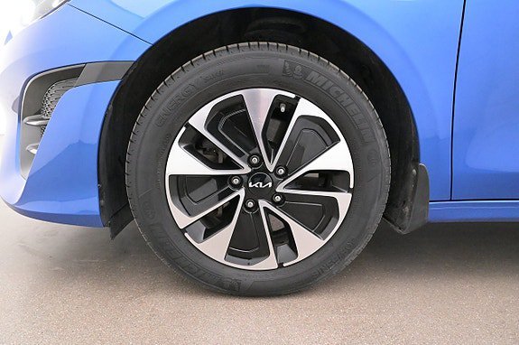 Vehicle Image 27